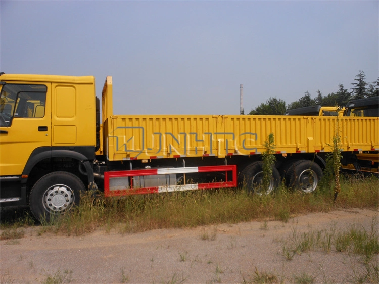 Sinotruk HOWO 6X4 371HP Flatbed Van Lorry Truck Cargo Truck with Sidewall